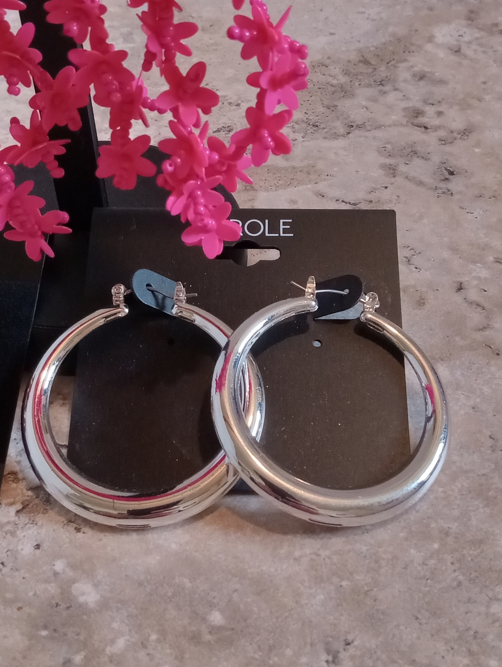 Earrings And Brooch Bundle - Picture 5 of 5